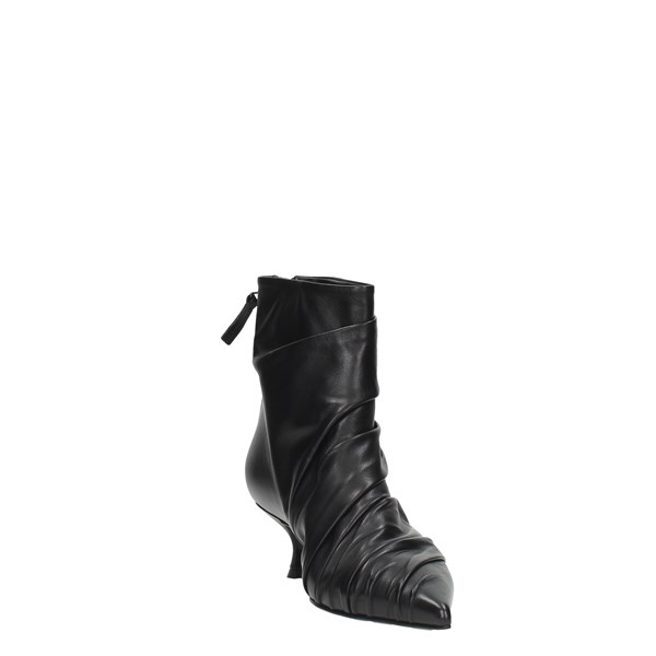 Strategia Shoes Women Booties A5034
