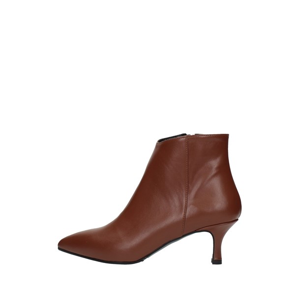 Andrea Pinto Shoes Women Booties 528